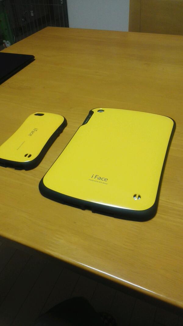 桃色エース Pa Twitter お気に入りのiphone5sとipad Mini ケースはifaceの黄色でお揃い Http T Co Ccmvtake0c