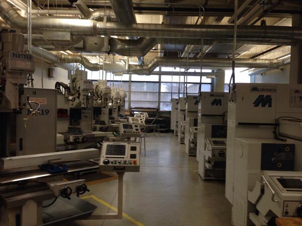 STEMK8plus's tweet image. Bradley Tech's CNC lab.