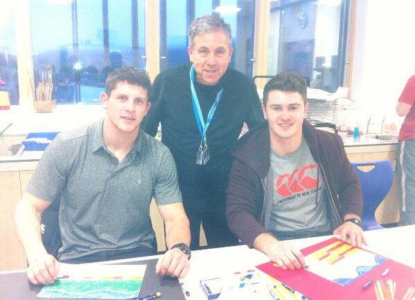 skblueballoon's tweet photo. Wales Rugby international Lloyd Williams came to Pen Y Cwm School to take part in World Record with the fab students http://t.co/KlTjsgoxo4