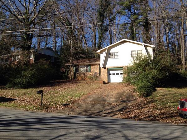 ATLCleanUP's tweet image. After our trash out service is complete. Trust Southern Star for all your clean up needs!