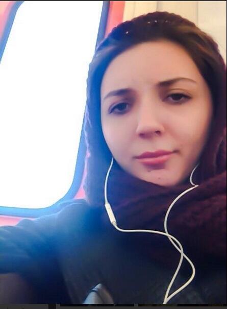 Metroda yakın münasebette bulunan çiftleri görünce ben