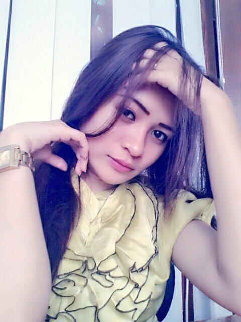 puttry_bulan's tweet photo. Pucciingg http://t.co/EqjMqjebDs