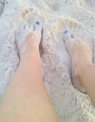 hoomorena's tweet photo. Areia praia mar e paz http://t.co/Fn3K2HLGFJ