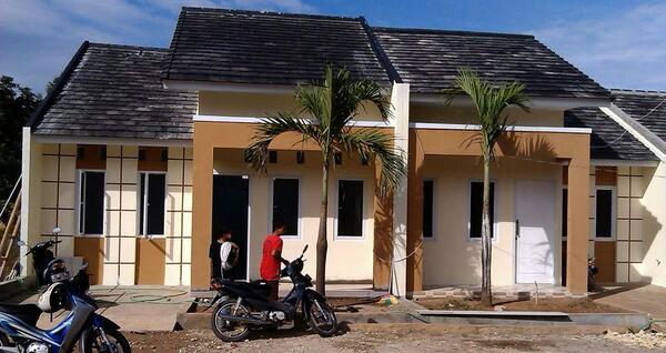 GriyaVerde's tweet photo. Cari perumahan yg asri, nyaman &amp; tenang? Cycas Residence aja. Mulai tipe 36/60. Hanya 300jutaan. Total 27 unit. http://t.co/o4rGybPgps