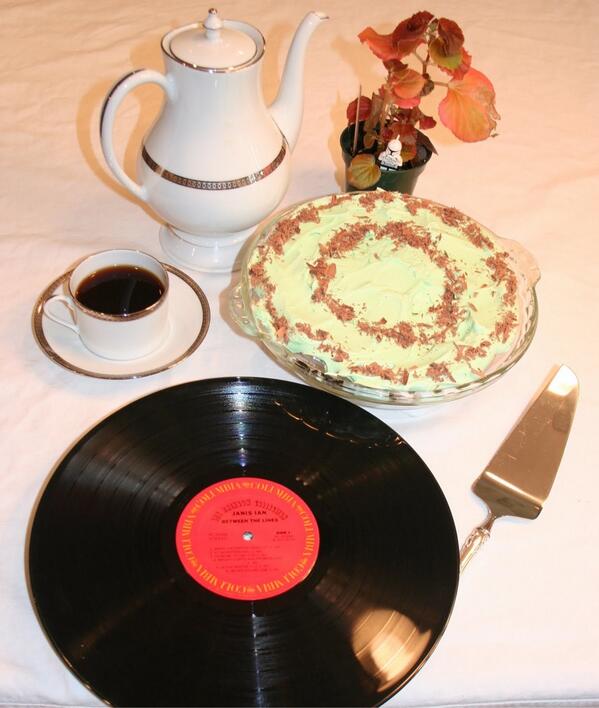 Het zijn vaak de simpele dingen die het leven aangenaam maken. Lieve, lieve mensen, wij wensen jullie een fijn 2014.