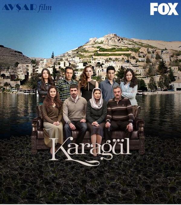 KaragulGul's tweet photo. #Karagül Ailesi olarak herkese sağlıklı ve mutlu yıllar dileriz. http://t.co/ddf81wZpmq http://t.co/b418QHiGie”
