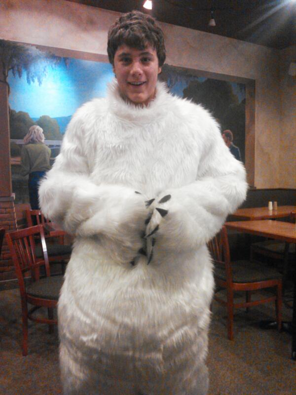 sgeorgejacobson's tweet image. Im a bear! #makeawish #polarbearchallenge #moxiejava  #channel7 ktvb