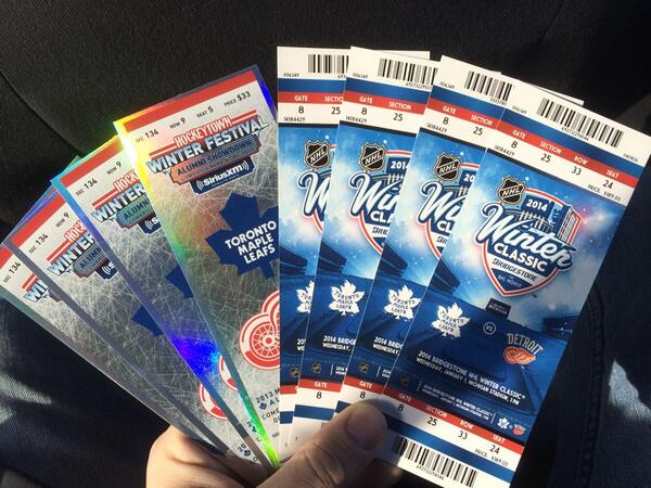 bakernation's tweet photo. Can't think of a better way to ring in the New Year! #SEAofBLUE #WinterClassic http://t.co/MsJDXWtiZr