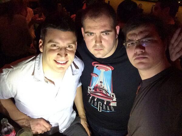 _stevica's tweet photo. Srećna Nova! @krsto @valex @eniac @burek @neshasr @torbica @ivancosic @BelgradeVIP @AnaPalurovic  @ivanadjujic http://t.co/BZK60d2Mxz