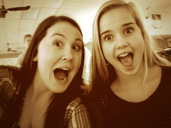 KatieHeiser's tweet photo. Bowling 😜🎳 http://t.co/g9exxGL8ak