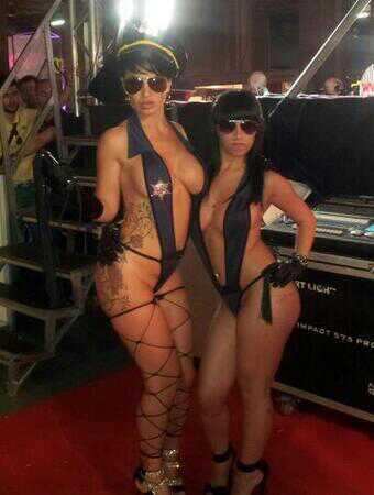 #RecuerdosDel2013 incre&iacute;bles shows con @amandaxes ! http://t.co/8ew7beye25<a href="/tag/recuerdosdel2013"class="tags">#RecuerdosDel2013</a><a class="tags" target="_blank" title="On Twitter" href="/?out=eyJ0eXAiOiJKV1QiLCJhbGciOiJIUzUxMiJ9.eyJpYXQiOjE3MjA4NjI1OTUsImlzcyI6InR3cG9ybnN0YXJzLmNvbSIsIm5iZiI6MTcyMDg2MjU5NSwiZXhwIjoxNzUyMzk4NTk1LCJyZWRpcmVjdF91cmwiOiJodHRwczovL3R3aXR0ZXIuY29tL2FtYW5kYXhlcyJ9.77NbSJbMTH8CJMPmT8ncr7GQFuHurUy1xGOA0Sy-37YrbFJt7sI_n_piKdSVmykwJKRnCosJ1HAXnfgVy_68Bw">@amandaxes</a>