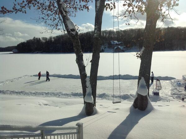 MichelleO2222's tweet photo. Rink looks awesome! http://t.co/bBstDL2EJv