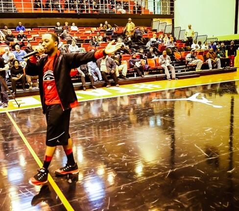 Wayne hosting some fan fun in CP3.VII's. Getting #RIQUICKULOUS