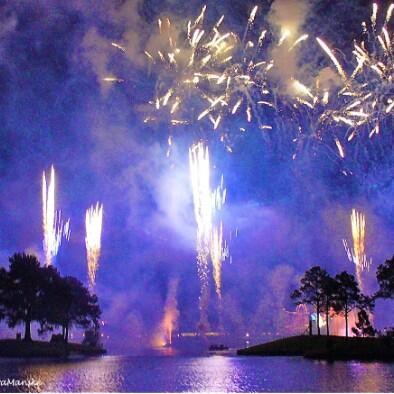 Zendaya's tweet photo. “All our dreams can come true, if we have the courage to pursue them.”  ~Walt Disney 
HAPPY NEW YEAR!! http://t.co/3zGTJi6cxF
