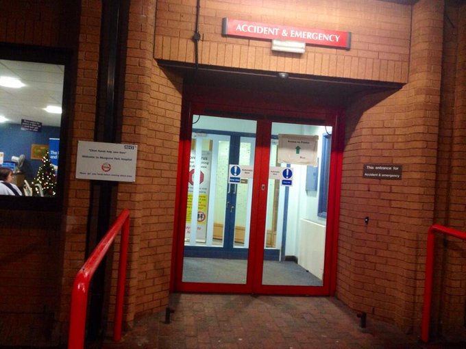 Sorry I'm not on @RedLight_tv tonight - spending NYE here after collapsing early this evening. Have a<a class="tags" href="/tag/redlight_tv">@redlight_tv</a><a href="/tag/fluffy"class="tags"><span>#fluffy</span></a>