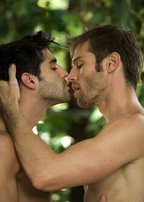 @Dimitri66966972. @t_theinwin. kissing a guy with a stubble! 