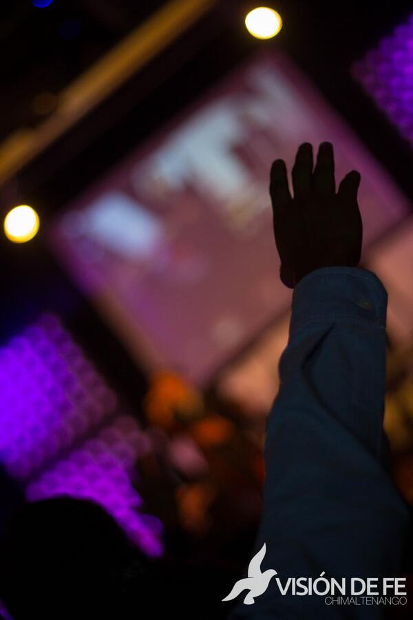 visiondfechimal's tweet image. Terminamos el 2013 adorando

-Llenando esta ciudad con la gloria de Dios-
Ahora en vivio por: visiondefechimaltenango.com