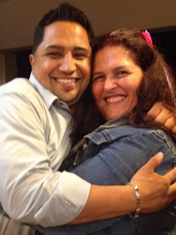 Celebrando en familia, aquí con mi primo el Representante <a href="/UrayoanDist26/">Urayoan Hernandez</a>  #Orocovis