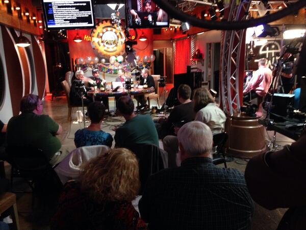 GreatNightLive's tweet photo. Huge audience for NSFW! http://t.co/GAqoWA9LKy http://t.co/tQFK3II95r
