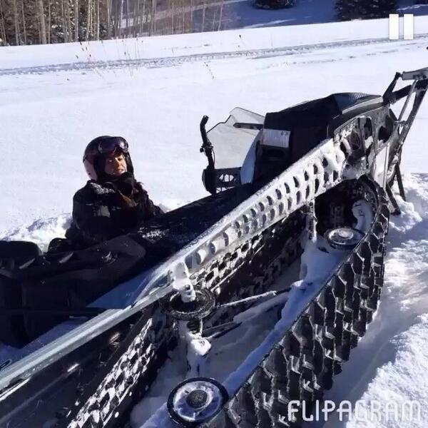 VampDiariesArmy's tweet photo. @ninadobrev #ninadobrev LOL this pic in @derekhough's flipagram http://t.co/ReFX4KoL7P