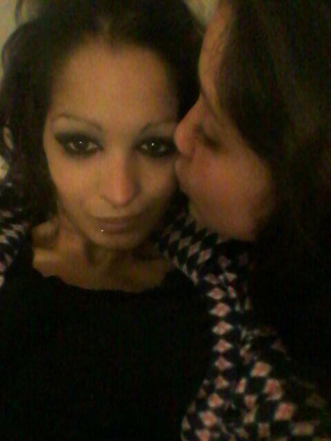 avecyl's tweet photo. Feliz año pequeña, I LOVE YOU http://t.co/tO0tu5iO94
