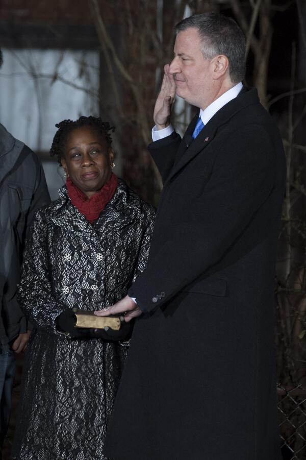 RT <a href="/BilldeBlasio/">Bill de Blasio</a>: I swear to support and uphold the Charter of the City of New York.
