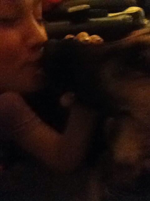 chrislutton18's tweet photo. New Years kisses> http://t.co/bcolWjNosR