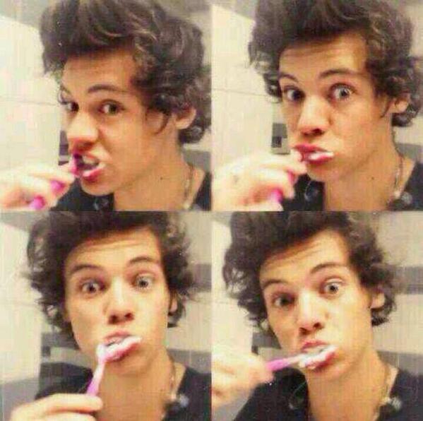 odekodazou's tweet photo. @Harry_Styles HAPPYNEWYEAR💖💖
I LOVE U😘😘😘💪 http://t.co/BvregIdHMt