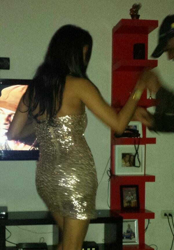 SAP13's tweet photo. Bailadita con mi love!! http://t.co/yeuxgcOYAJ