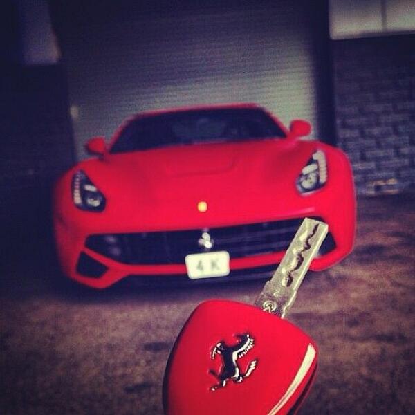 CarSwapMe's tweet photo. Retweet if you want this car http://t.co/hhk3Vi3mko
