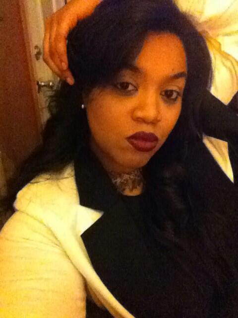 luvable_E's tweet image. “@MrsBusinessbish: Happy new year 💋💋💋 #dontstartover #youllnevergrowlikethat #learnandmoveforward #dontlookback http://t.co/CnJuteHtjG”😻