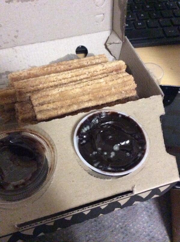 SassPanda's tweet photo. @HELLpizza666 awkward mould in the chocolate sauce for my churros :( http://t.co/egwh0u7oL1