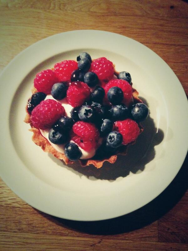 victoriafotios's tweet image. Apparently I remembered to capture pud #nottooprettytoeat #bitdrunk