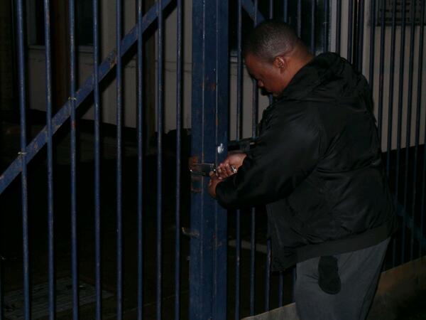 COGOP_GeorgeSt's tweet photo. Minister Errol Howe locked the church gates for the final time.. http://t.co/Ra0ezuw1J6