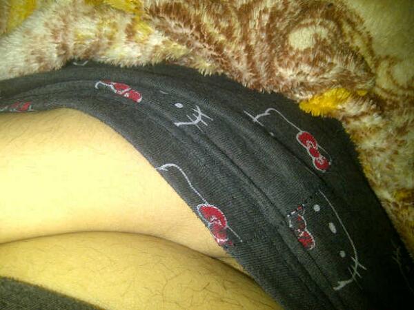 kffhrefn's tweet photo. حبيبي هذا حالتي اقعد اجلخ على المقاطع حقتك احبك @69__xxx http://t.co/XJw226lCcH