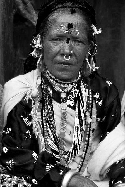 Khasas108's tweet photo. Thakuri Woman - 4 (Dolpa) Note the distinctiove features in each of them indicating the diversity within. http://t.co/ZN6EtbZyun