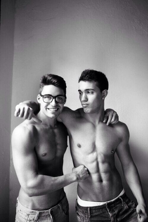 DosesDaily's tweet image. Happy sexy new year!!