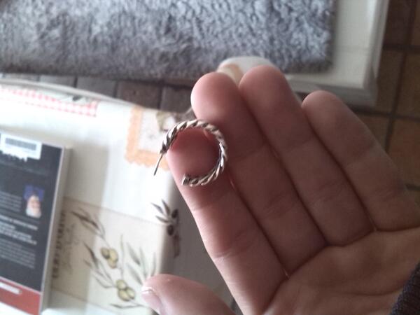 _DIONAFCA's tweet photo. @anoukkkb jaa http://t.co/8zBbNhG10e