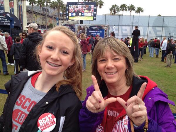 Badger8788's tweet photo. #capitolonebowl http://t.co/NMchv8SE0G
