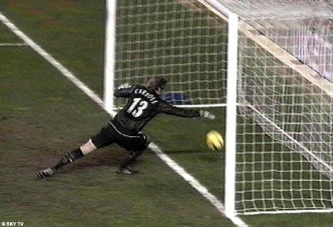 Tottingham14's tweet photo. Any United fans who want to moan about Howard Webb? http://t.co/EWWHjYiJXY