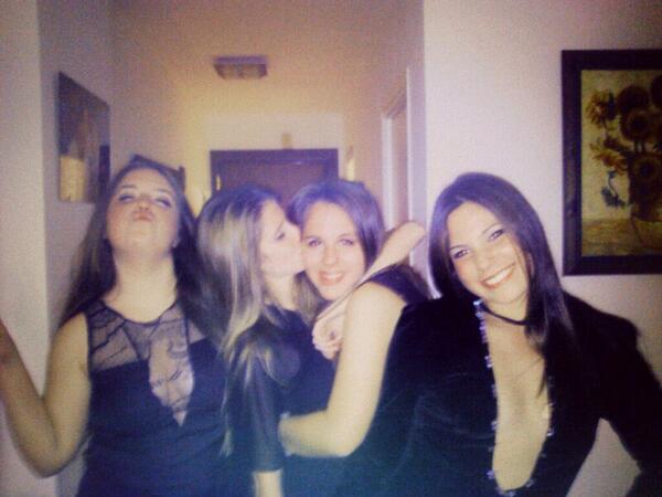 claireperz's tweet photo. Las mejores sin duda (L http://t.co/ZR5ZJJiLml