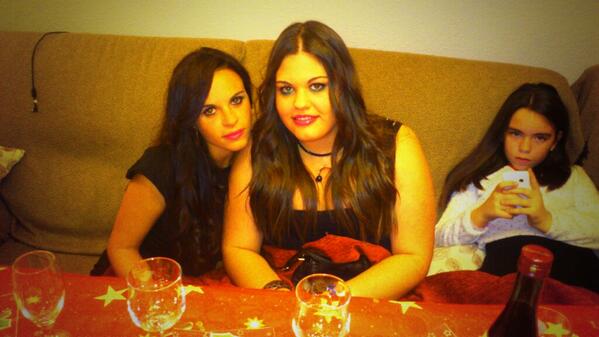 campos_martn's tweet photo. Noxe vieja con mi sobri @LoliCalvoCampos http://t.co/2hZwLq4cUV
