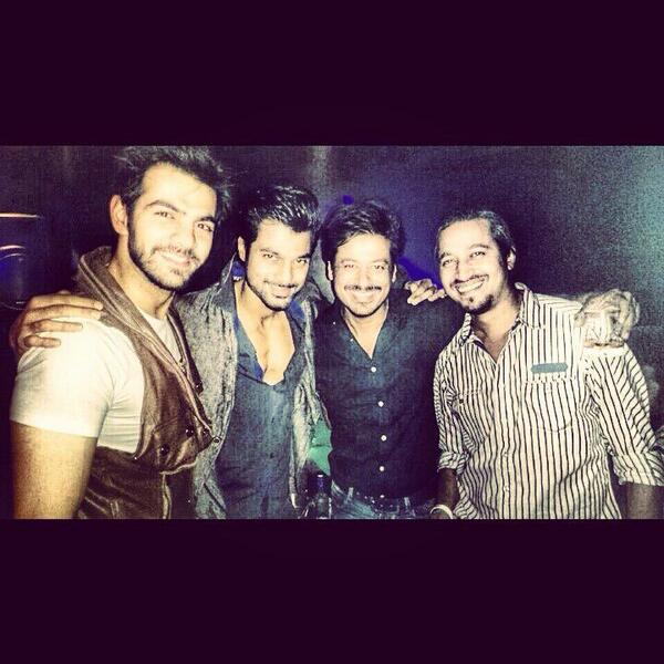 Embedded image permalink