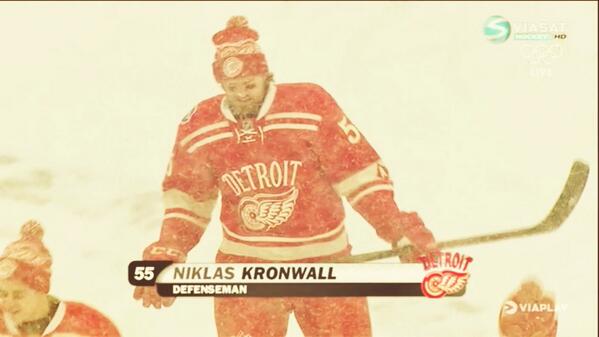 althewaywithjfk's tweet image. Old school hockey! #NHL #WinterClassic #coolestgameonearth