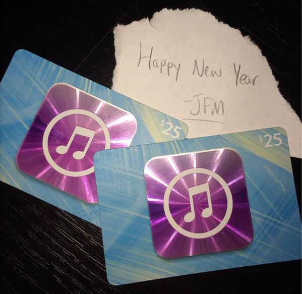 JackFrostMiner's tweet photo. MINI NEW YEARS GIVEAWAY! TWO $25 iTunes cards. RT to enter. http://t.co/oaw5uNYDqc