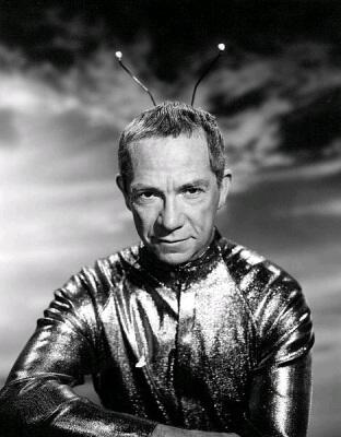 DiedTodayInHist's tweet photo. Died on Jan. 1 Ray Walston in 2001, at 86 - actor in #MyFavoriteMartian http://t.co/av3skODDeF #diedtoday #rip http://t.co/3AnFQvIbGW