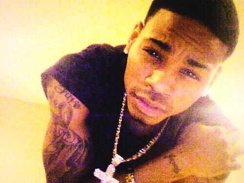 yomaindoesit's tweet photo. “@follow_me87: Swag http://t.co/kr9U40Qkcs” uum
