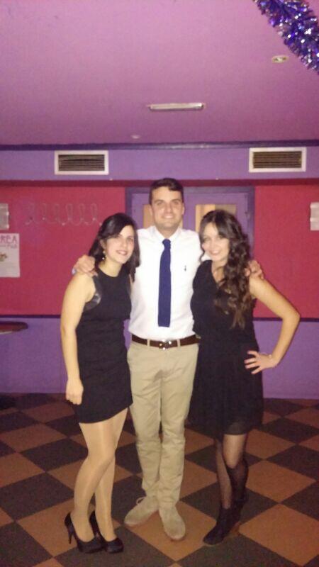 miiriii_13's tweet photo. Sin vosotros no seria igual @91ariadnna @totezama, FELIZ AÑO!!!! http://t.co/WKRKuFbsUk