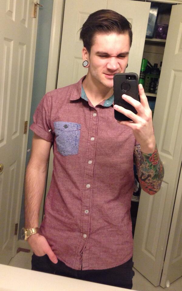 tylerjmelton's tweet image. First selfie of 2014 #HellzYeah