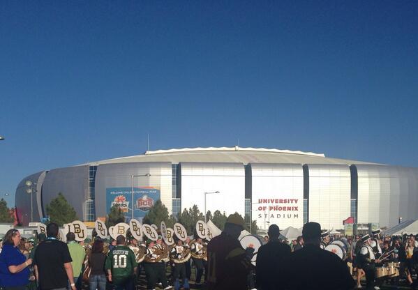 txgardener's tweet photo. Baylor Marching Band @Tostitos @FiestaBowl #tostitos #FiestaBowl http://t.co/HLPuY4uBYe